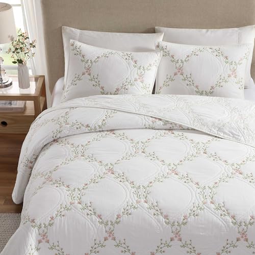 Full/Queen Floral Embroidered Cotton Quilt Set with Matching Shams - Pink