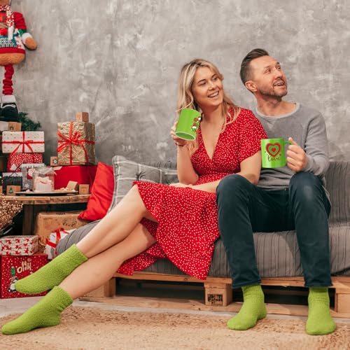 Kinlop Green Christmas Mug Gift Set with Cozy Socks - 8 Piece Holiday Bundle