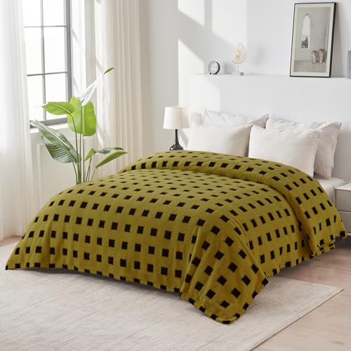 King Size Fuzzy Blanket 320GSM Olive Green Plaid Throw - 108x90 Inches