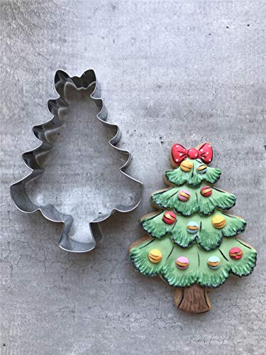 Christmas Cookie Cutter Set of 4 - Premium Stainless Steel Baking Tools