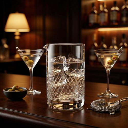 30 oz Crystal Cocktail Mixing Glass with Spout, Diamond Cut Design