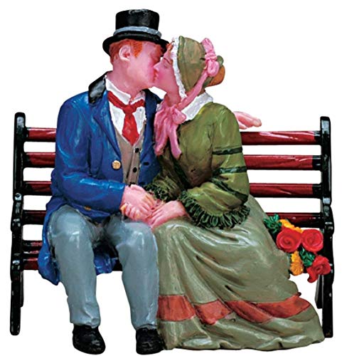 Lemax Christmas Village The Kiss 6.2 x 3.9 x 6 cm Romantic Couple Figurine