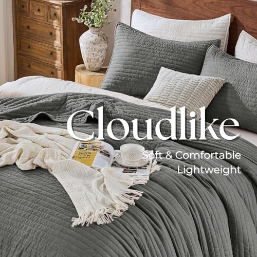 DOWN HOME Vintage Washed Microfiber Queen Quilt Set with Shams - Ash Gray