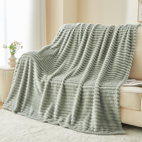 NEWCOSPLAY Sage Green Fleece Ribbed King Blanket 90x110 for Couch