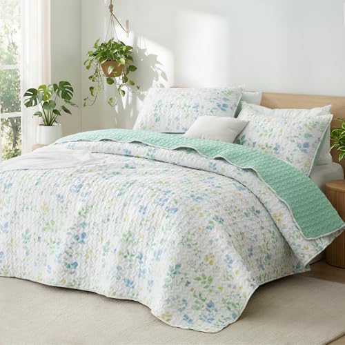 Exclusivo Mezcla Floral King Quilt Bedding Set - 3-Piece Lightweight Bedspread