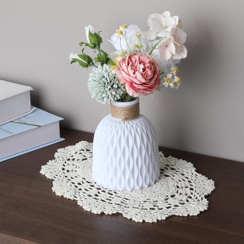 Beige Crochet Doilies 2-Piece Oval Runner Placemats Set — Handcrafted Cotton Lace Coasters