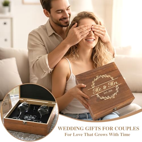Mr and Mrs Wedding Wine Glass Gift Set with Keepsake Box and Accessories