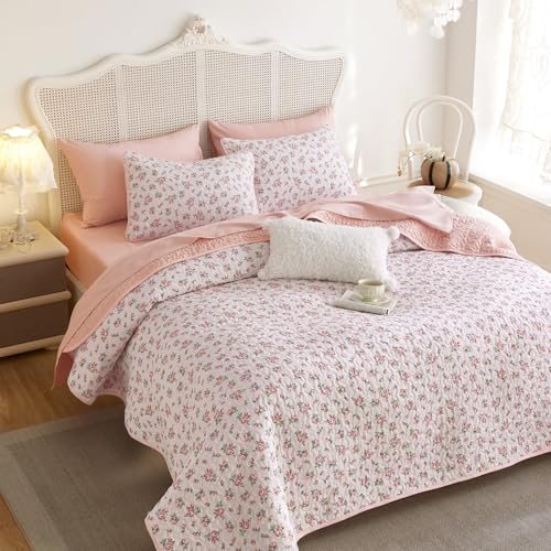 Wake In Cloud Pink Floral Quilt Set - Queen/Full Reversible Bedspread 3-Piece
