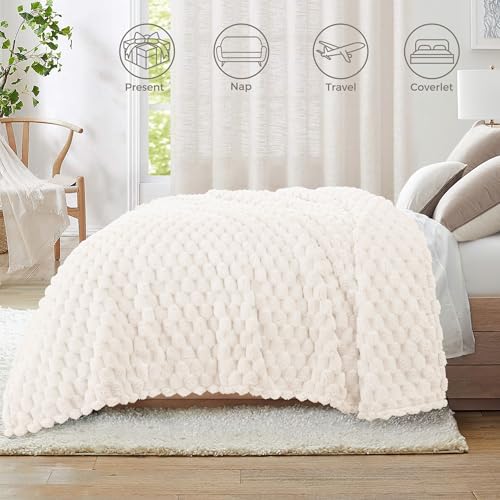 Whale Flotilla Soft 3D Jacquard Fleece Throw Blanket for Couch, Ivory, 50x60