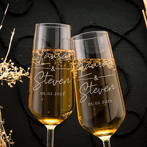 Personalized Wedding Champagne Flutes Set of 2 - Classic Design, 7 oz, Bride & Groom Gift