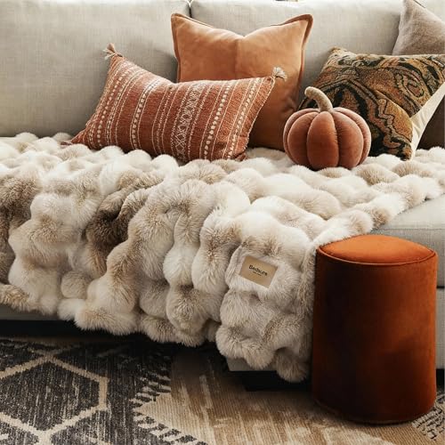 Bedsure Soft Faux Fur Throw Blanket - Plush Cozy Bubble Fleece Cover