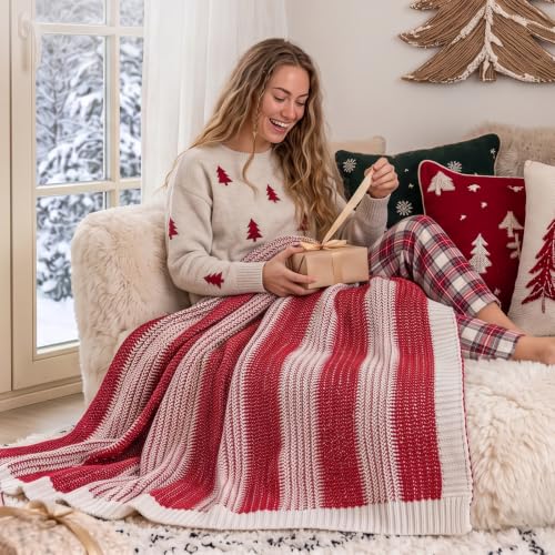 Amélie Home Two-Tone Chenille Knit Throw Blanket 50x60 Red