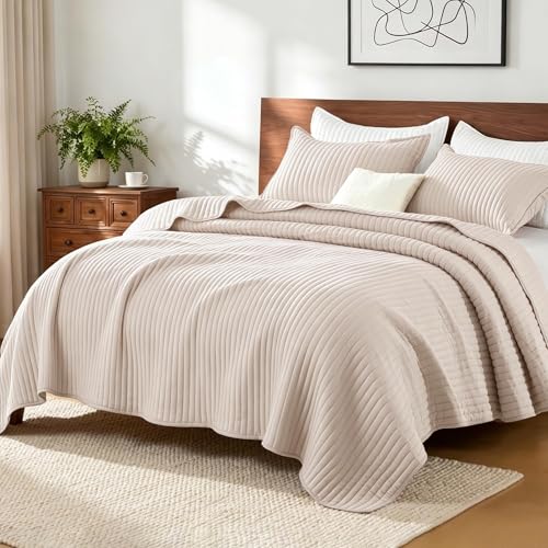 Exclusivo Mezcla King Size Quilt Set - Lightweight Beige Microfiber Coverlet