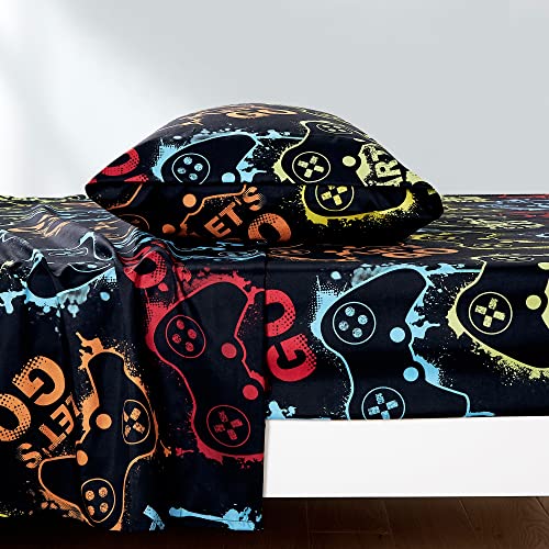 4-Piece Gamer Bed Sheet Set - Full Size Retro Video Game Pattern Bedding