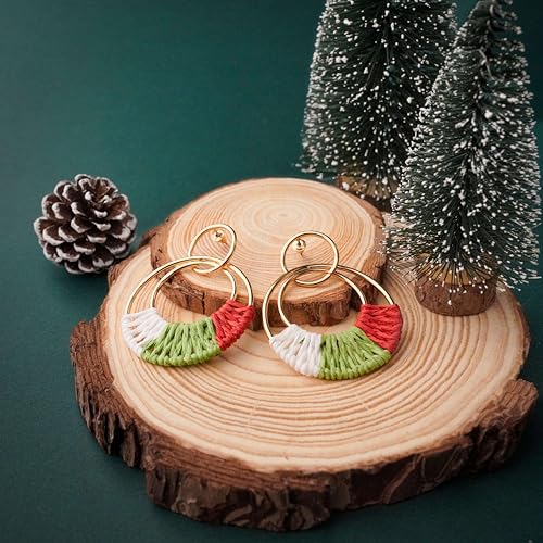 Sel fwimg Raffia Hoop Earrings Round Christmas Edition – Lightweight Boho Straw Dangle