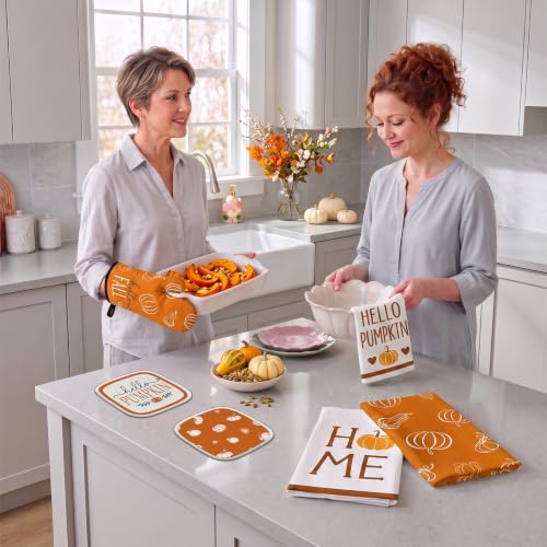 10-Piece Fall Pumpkin Kitchen Decor Set: Mats, Towels, Oven Mitts & Pot Holders