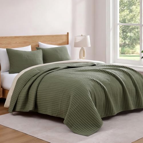 Olive Green Oversized Cal King Quilt Set - 3-Piece Lightweight Bedspread & Shams