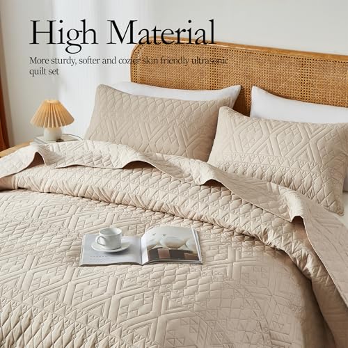 Lightweight Microfiber Quilt Bedding Set - Beige Full/Queen Coverlet 3-Piece