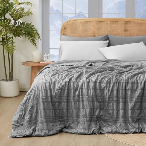 Cozy Bliss Seersucker Cooling Comforter, Reversible Lightweight Summer Quilt