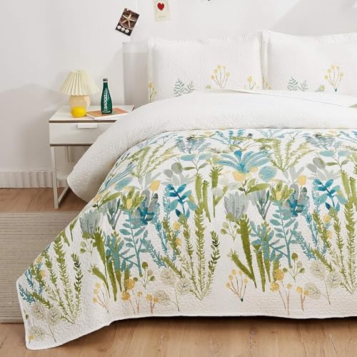 Green Essen King Size Floral Quilt Set - Botanical Bedspread with Pillow Shams