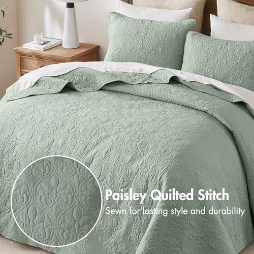 Madison Park King Quilt Bedding Set - Reversible 3-Piece Bedspread, Seafoam