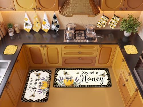 10-Piece Bee Kitchen Decor Set: Towels, Oven Mitts, Pot Holders & Mats