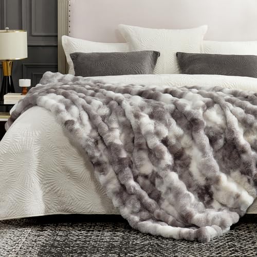 Cozy Bliss Faux Fur Throw Blanket, Soft Plush Bubble Fleece - 50x60