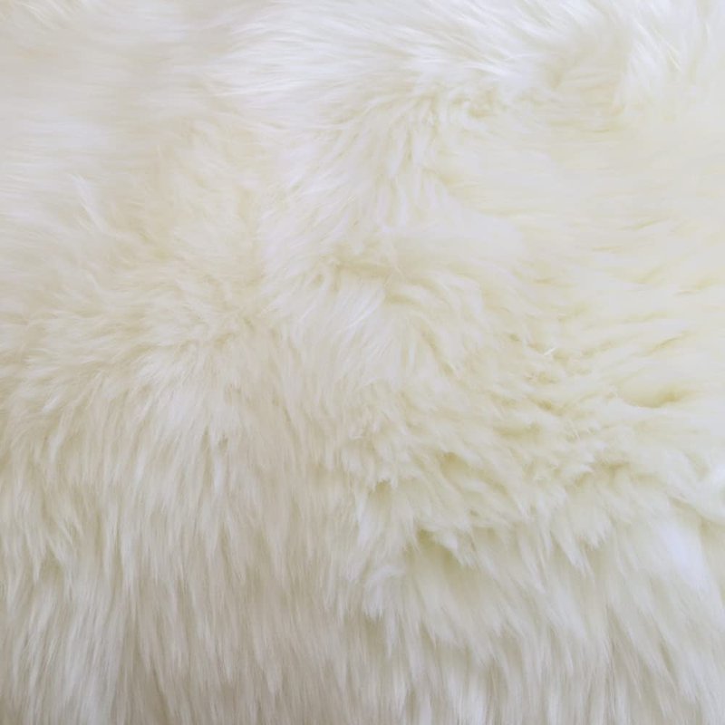 Woolous Sheepskin Rug – Large Genuine New Zealand Sheepskin, Extra Thick & Fluffy Ivory Sheep Skin Pelt, Luxuriously Soft Area Rug for Living Room, Bedroom, Sofa & Chair (3.5 x 2.3 ft)