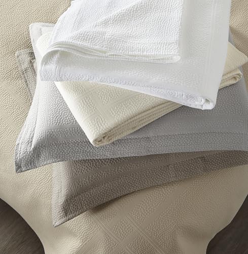 White King Size Peacock Alley Montauk Matelass Coverlet - 100% Egyptian Cotton Luxury Bedding