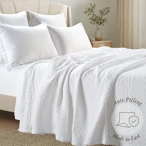King Size Jacquard Cotton Coverlet Blanket - 106x92 in, Lightweight