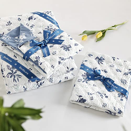 Bedsure Queen Floral Quilt Set - Reversible Blue Daisy Coverlet Bedspread