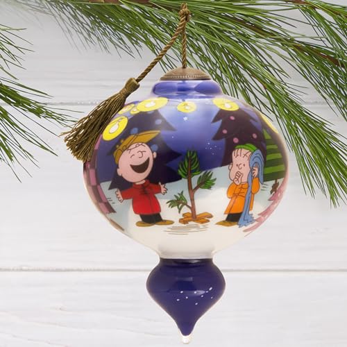 Hallmark Ne'Qwa A Charlie Brown Christmas Ornament - Charlie Brown & Linus