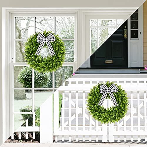 20-Inch Artificial Boxwood Wreath with Plaid Bow for Front Door Decor