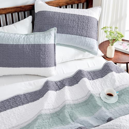 Andency 3-Piece Sage Green Quilt Set - Soft Lightweight Striped Bedspread