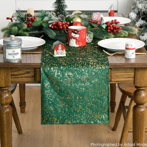 Artoid Mode Dark Green Dutch Fleece Table Runner 13 x 72 Inch