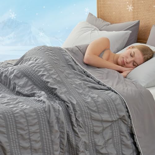 Cozy Bliss Seersucker Cooling Comforter, Reversible Lightweight Summer Quilt