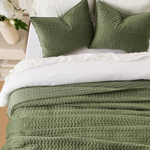 EverGrace King Velvet Quilt Set - 3-Piece All-Season Bedspread (Loden Green)