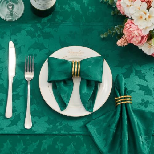 HomeJoy Dark Green Holly Berry Jacquard Cloth Napkins Set of 8 - Festive Table Decor
