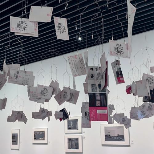 Geometric Metal Hanging Photo Mobile with 10 Clips for Wall Decor