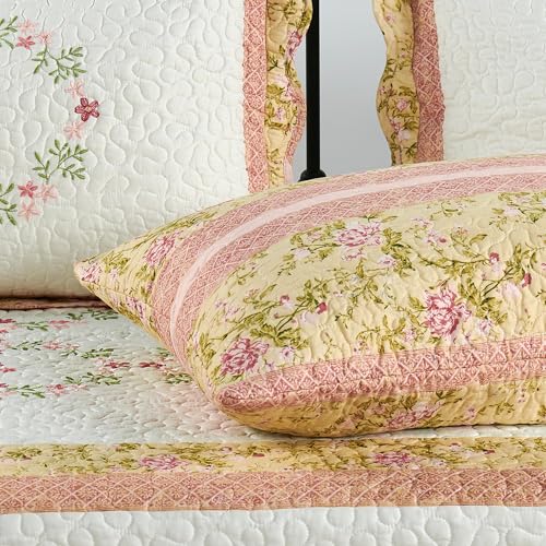 4-Piece Yellow Scalloped Daybed Cover Set - Reversible Quilted Bedding