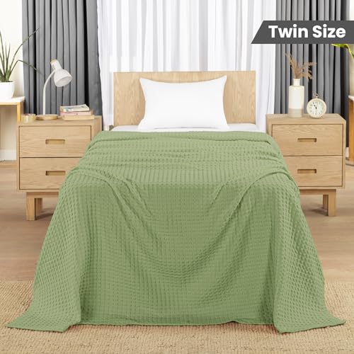 Utopia Bedding Sage Green 100% Cotton Waffle Blanket 300 GSM [Twin - 90x72 Inch] Soft Lightweight Breathable Bed Blanket for All Season