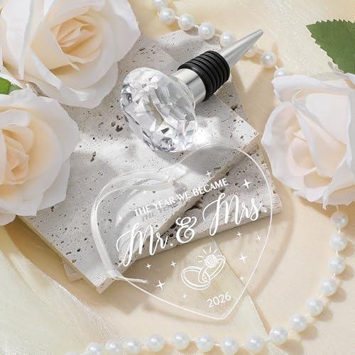 Mr and Mrs Wedding Wine Glass Gift Set with Keepsake Box and Accessories