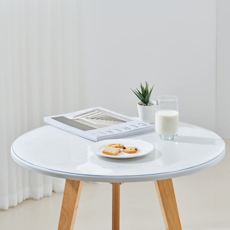 Leffora 60 Inch Clear Round Table Cover Protector, 1.5mm Thick Plastic Desk Protector Mat, Round Waterproof PVC Desk Cover, Vinyl Placemats for Circle Desktop, Coffee Table, Dining Room Table