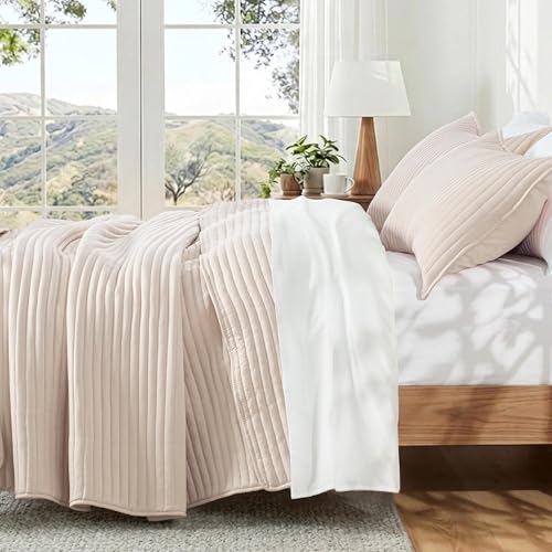 Exclusivo Mezcla King Size Quilt Set - Lightweight Beige Microfiber Coverlet