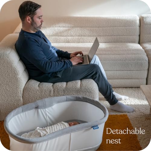Smart 360 Swivel Sleeper Bassinet with Cry Detection & Soothing Motion
