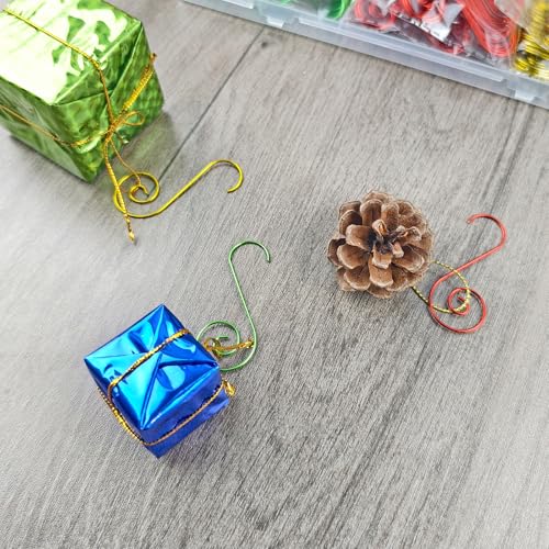 IAXSEE 150 Pcs Multicolor S-Shaped Ornament Hooks with Storage Box - Red Green Yellow Christmas Tree Hangers (Circular Shape)