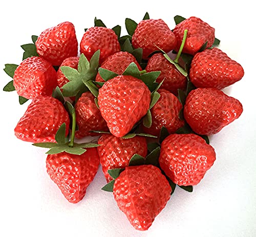 18PCS Realistic Plastic Artificial Red Strawberries for Decoration