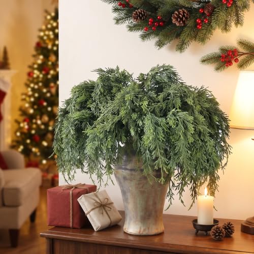 32Pcs 18in Lifelike Cedar Branches — Artificial Christmas Orchard Ferns, 32-Pack