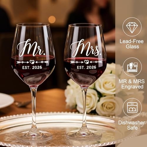 Mr and Mrs Wedding Wine Glass Gift Set with Keepsake Box and Accessories