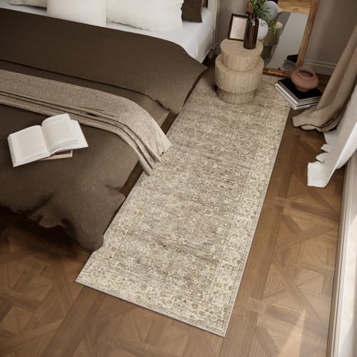Washable Kitchen Runner Rug 2.6' x 8' Non-Slip Soft Low-Pile Floor Carpet